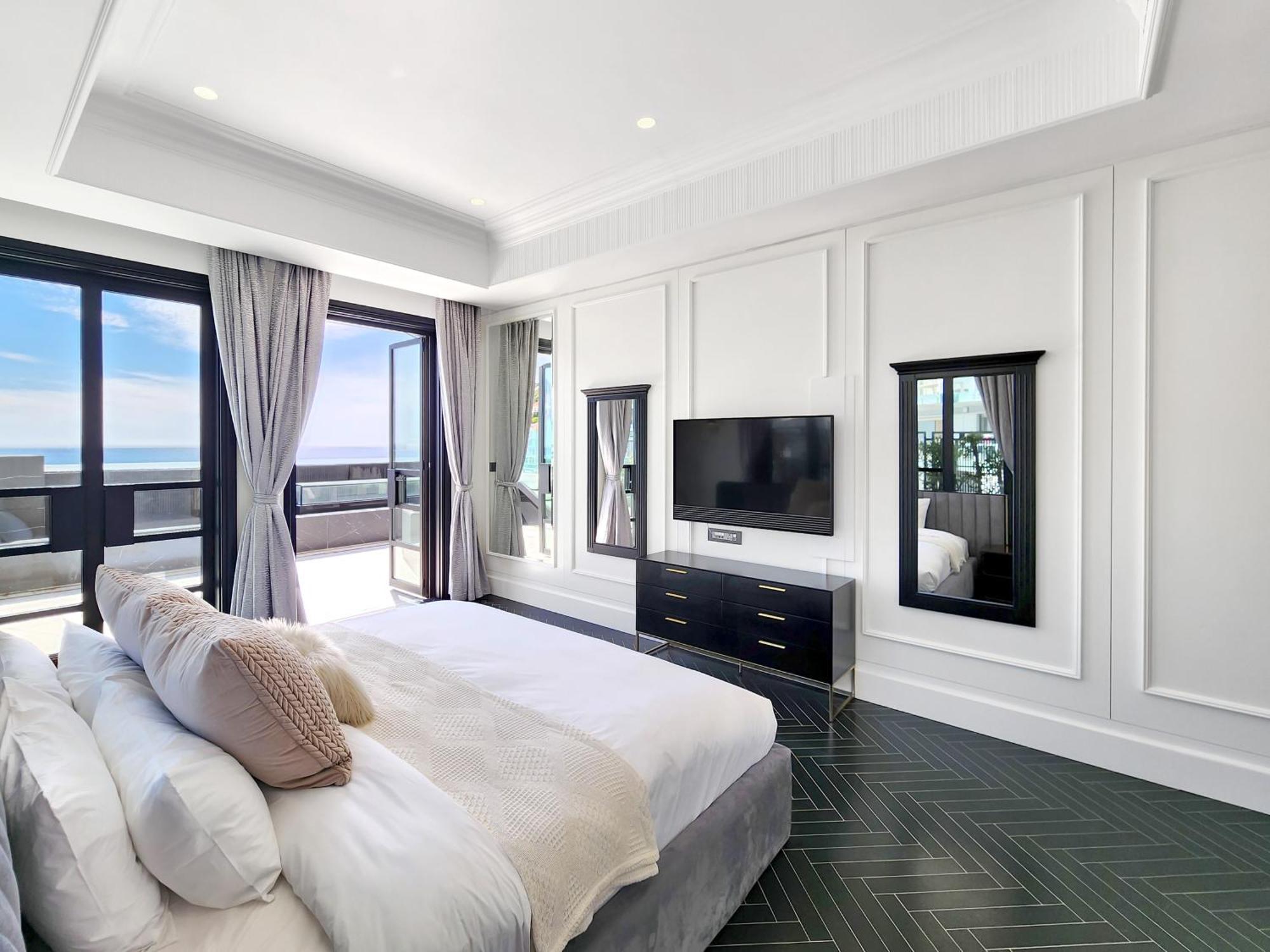 Aurum Presidential Penthouse Cape Town