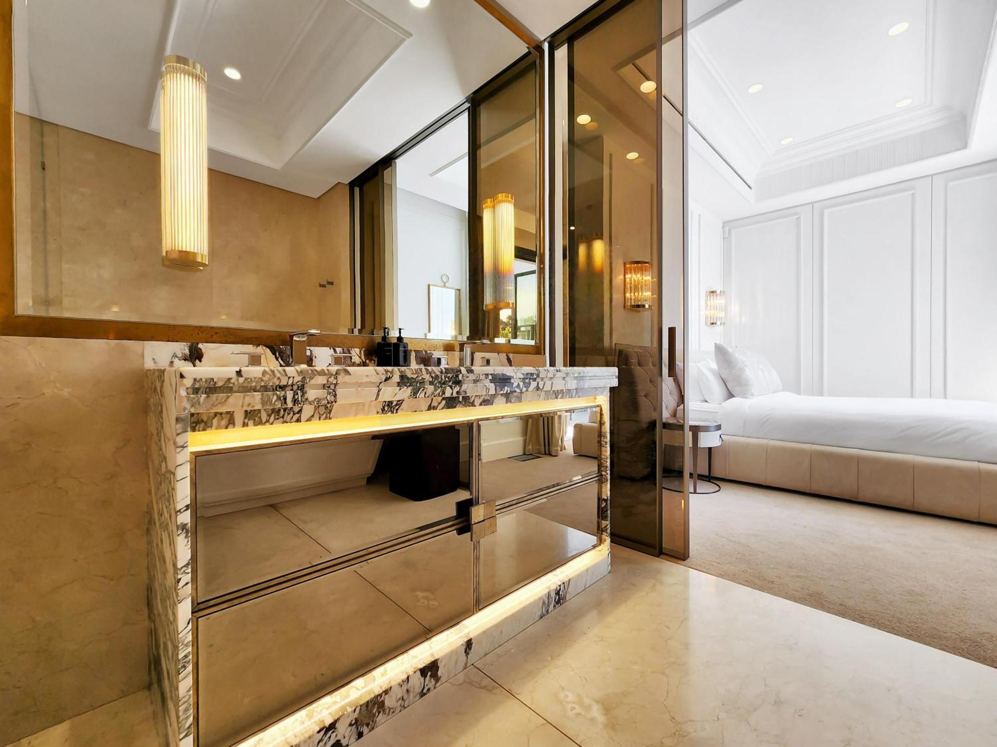 Aurum Presidential Penthouse Apartment